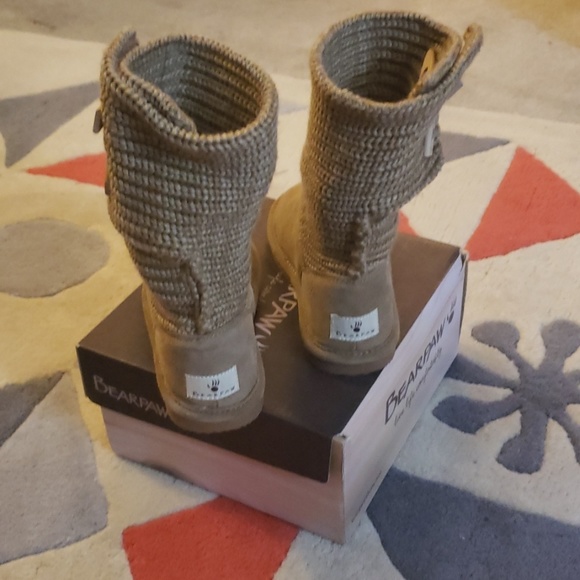 Cable Knit Bear Paw Boots - Picture 3 of 4